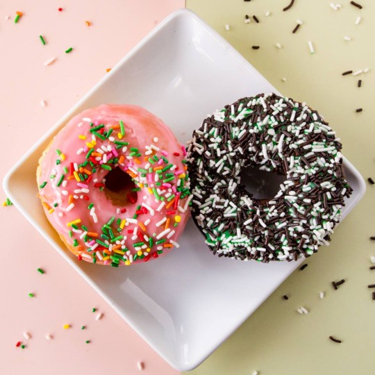 Strawberry Iced Rings (seasonal)